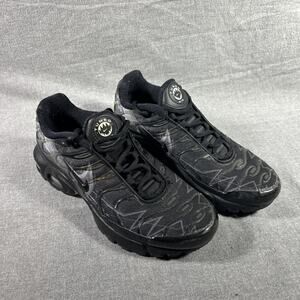 Nike Air Max Plus TN SE BG Shark Black GS Grade School Size 6.5Y CD6367 001